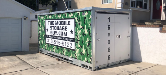 Storage unit providing secure extra space for furniture and boxes